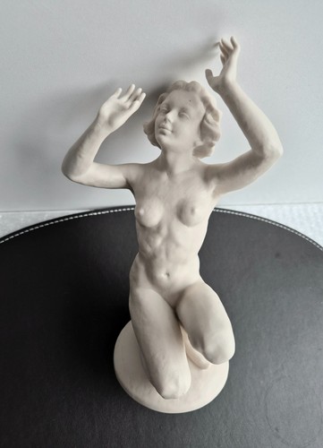 Bellissima vecchia statuina - vecchia,