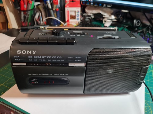 Sony radio cassette corder - radio,