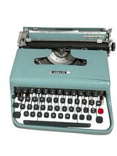 Vintage Olivetti Lettera 22