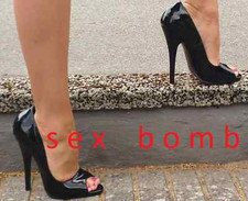 SEXY! DECOLLETE DOMINA NERA IN VERNICE TACCO 15 N. 42