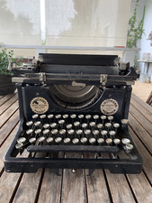 Macchina da scrivere mercedes