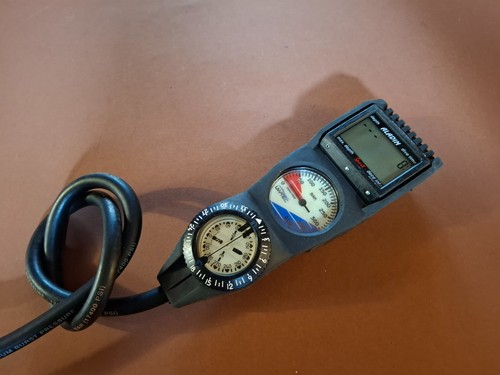 Console subacquea tripla