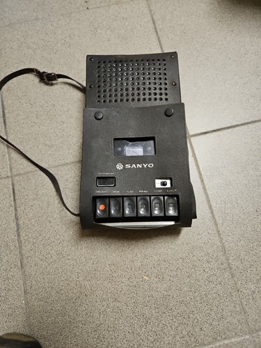 Mangiacassette sanyo - mangiacassette,