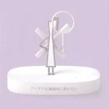 Capsule Q Museum Idea White