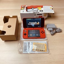 NEW Nintendo 2DS XL Console Poké Ball Edition Ottime condizioni BOXATA ORIGINALE