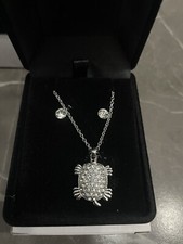Set Collana Con Ciondolo Tartaruga E Orecchìni  Regalo Donna Con Sacchetto Regal