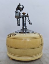 Accendino a Benzina da Tavolo A Pietra Focaia 1940 Circa