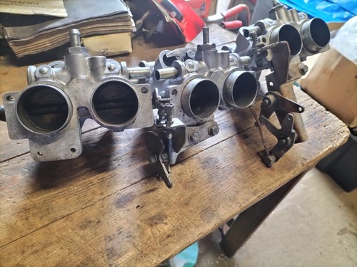 Corpo farfallato triumph tr6 - corpo,