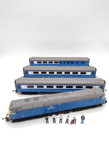 Hornby blue pullman class - blue, 47