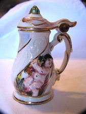 KERAMOS R. CAPODIMONTE PORCELAIN RAISED CHERUBS LIDDED STEIN MUG GOLD TRIM ITALY