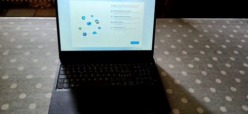 Lenovo v15 ada amd - v15, (amd