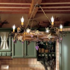 Lampadario ruota di carro in ferro battuto e legno rustico 6 luci modello uva
