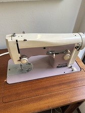 Macchina per cucire Necchi Mod 523