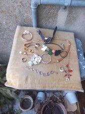 Favoloso Lotto Stock Lot Di Gioielli Vari Come Nuovi  Alcuni Placcati Oro 