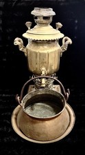 Antico scaldabagno samovar a