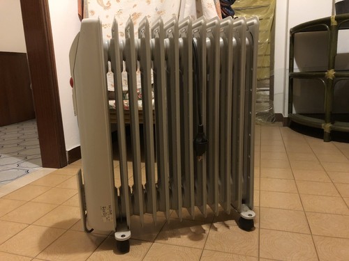 Elettrodomestico termosifone - elettrodomestico:,