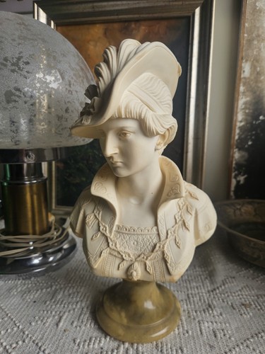 Busto donna cappello - busto,
