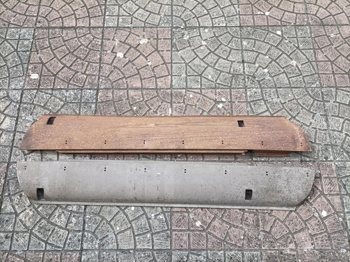 Coppia sottoporta con - fori,