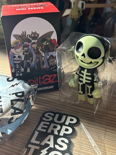 Gorillaz superplastic mini art - gorillaz,