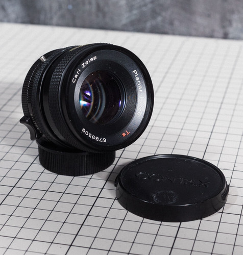 Carl zeiss planar 50mm t - f1.7, t*