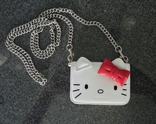 Borsa a portafoglio Balenciaga Hello Kitty tri-fold con tracolla a catena bianca