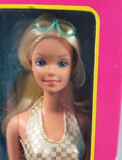 Costume da bagno Mattel 1983 Sun Gold Malibu Barbie #1067 Gold Check nuovo, nuovo con scatola
