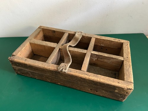 Vecchia cassetta porta