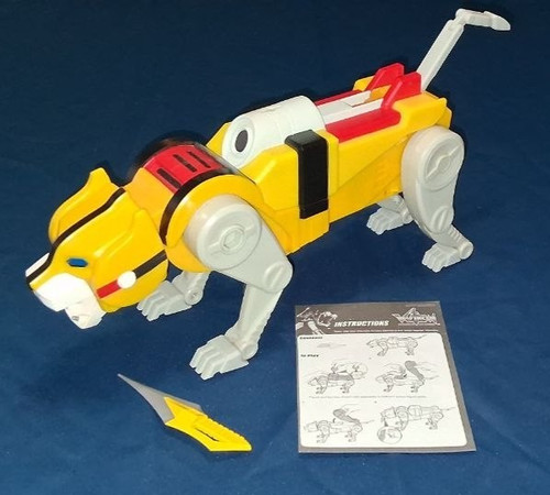 Giant yellow lion force - giant,