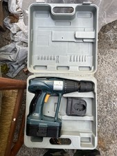 trapano avvitatore a batteria