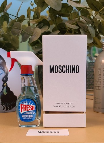 Moschino white 0oz - white, 1.0oz