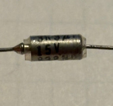 1x Condensatore tantalio - 3R3 microF 15V - 838ND - K10% - +T110-Capacitor - NOS