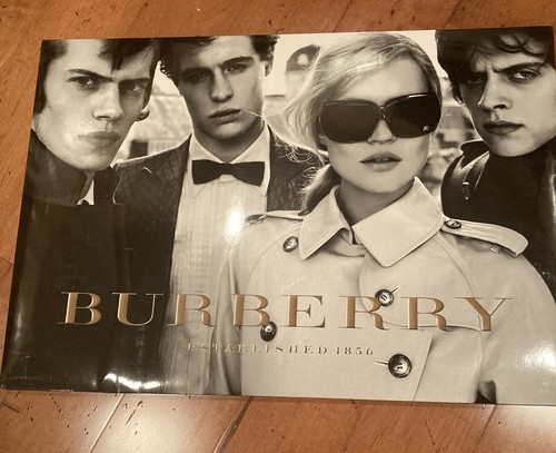 Annuncio kate moss burberry - annuncio,