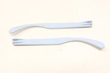 OAKLEY MOD: 24-335 COL: FROGSKINS, 55-17 133 MANICI U.S.A