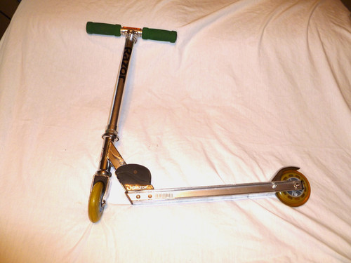 Razor kick scooter green - a2,