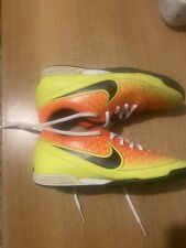 Nike Magista Calcetto 39 E Nike Magista Calcio 40