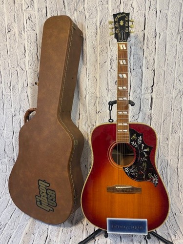 Gibson hummingbird made - hummingbird,