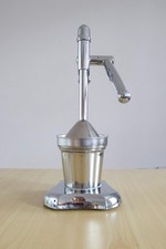 Spremiagrumi manuale di design in acciaio zincato della Brandani