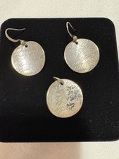 Set collana e orecchini in