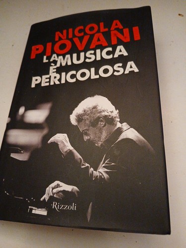 Libro musica è - libro, "la