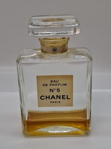 Bottiglia semivuota chanel - semivuota,