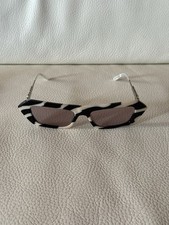 Occhiali Da Sole Gucci con perle, collezione Hollywood, montatura acetato nero 