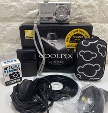 Nikon Coolpix S225 10MP