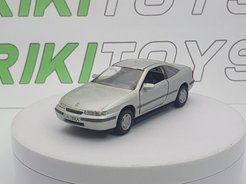 Opel calibra gama - 1/43, argento