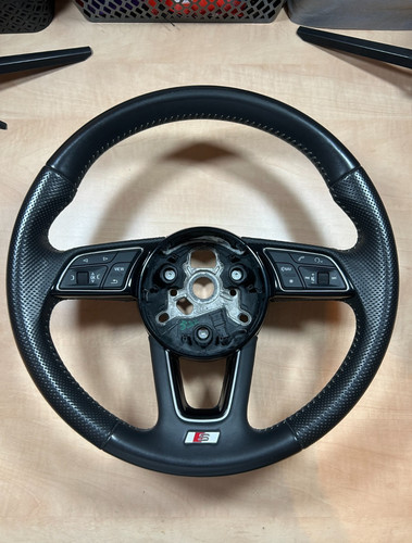 Audi b9 s line - 8v,
