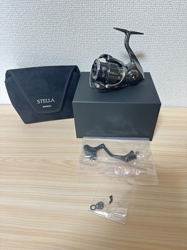 Spinning reel stella - 22,
