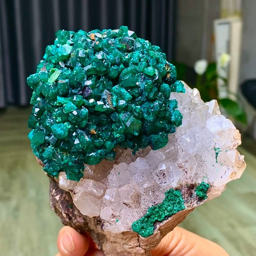 597g dioptasi verde naturale - verde,