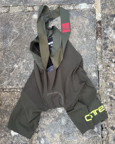 Pantaloncini bavaglino