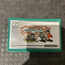 Nintendo game watch - &,