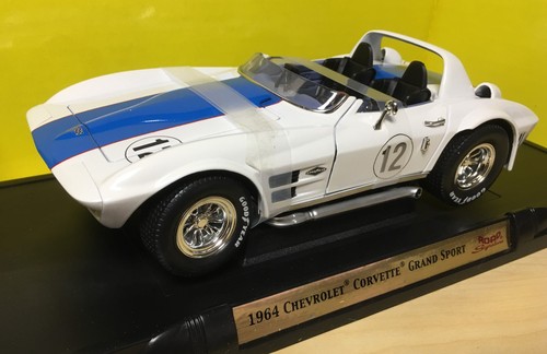 Modellino auto chevrolet - 1:18,