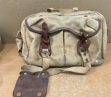 Borsa per fotocamera Billingham invecchiata indossata esperta pelle tela viaggio